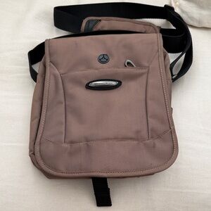 SAVVY TRAVELLERS! Briggs and Riley Men's Accessory Travel Bag